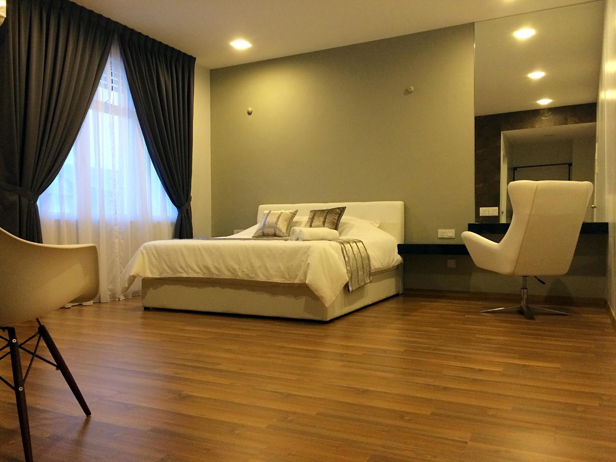Shamrock Boutique Villa - Stay For 12 Person Batu Ferringhi Exterior foto